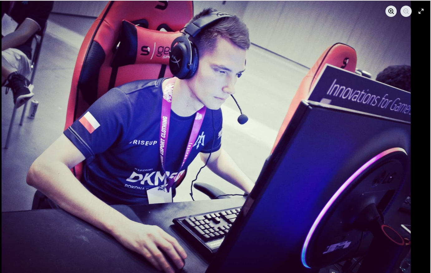 Kamil"Kadil"Woźniak